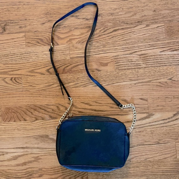 Michael Kors Handbags - Michael Kors Black Crossbody Bag